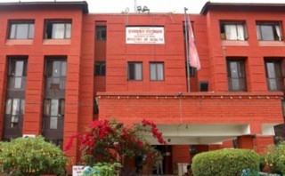 सबै सरकारी अस्पतालमा ‘टाइम कार्ड’