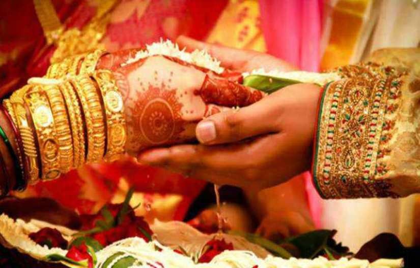लकडाउनका कारण भारतको गुजरातमा मात्रै ३० हजार विवाह स्थगित