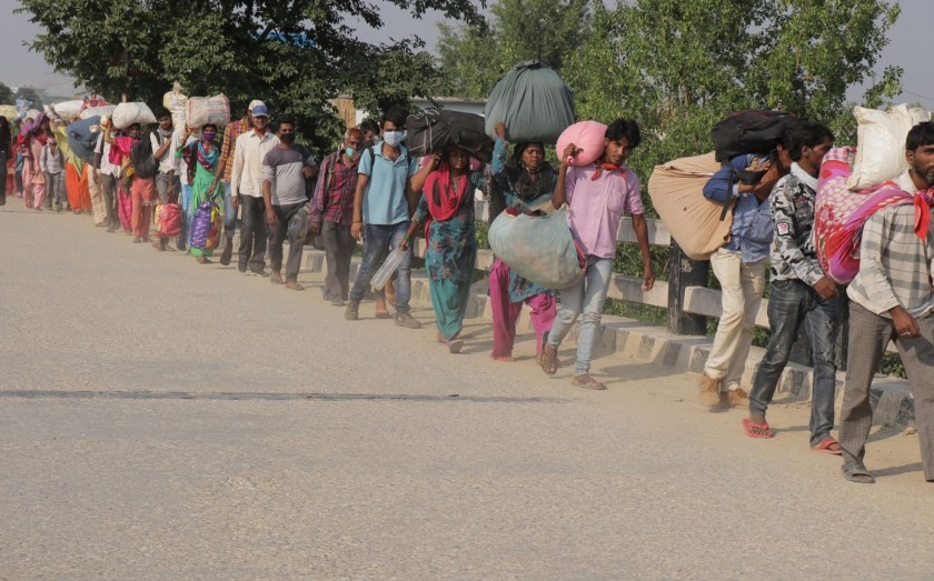 भारतमा यातायात सञ्चालनसँगै सयौँ नेपाली स्वदेश भित्रिए