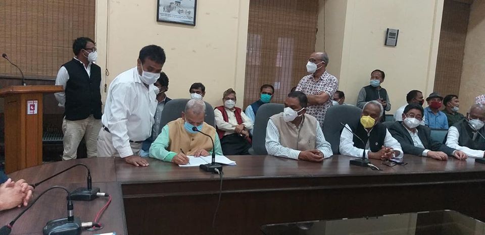 महन्थ ठाकुरसहित ४ नेता जसपाबाट निष्कासित, उपेन्द्र पनि निकालिए