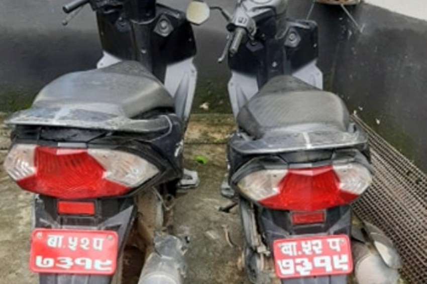 नक्कली मेजरले चलाएको स्कुटर अर्कोसँग मिल्न आएपछि....