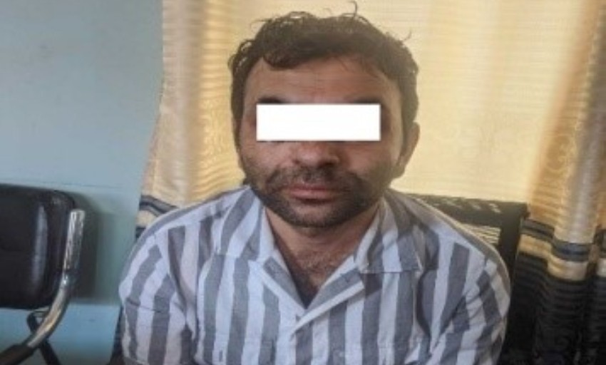 स्रोत नखुलेको करिब २० लाख रुपैयाँसहित एक पक्राउ