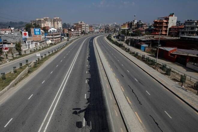 सरकारले दियो फेरि लकडाउन गर्ने ३ कारण, दसैं, तिहारमा के  हुन्छ !