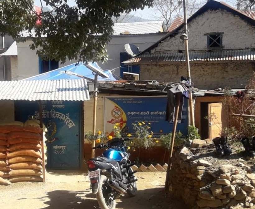 टिकाभैरब प्रहरी इन्चार्ज गौतमको अवैध ढुंगाखानी नाइकेसँग घाँटी जोडिएपछि...