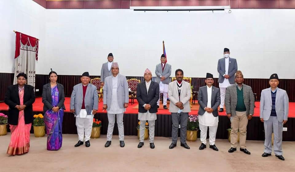 प्रधानमन्त्रीद्वारा मन्त्रिमण्डलमा व्यापक हेरफेर, हेर्नुस् कति थपिए ? कति हटाइए !