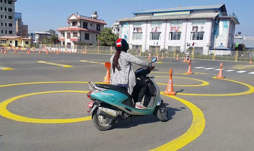 सवारी चालक अनुमतिपत्रको परीक्षा पुनः शुरु
