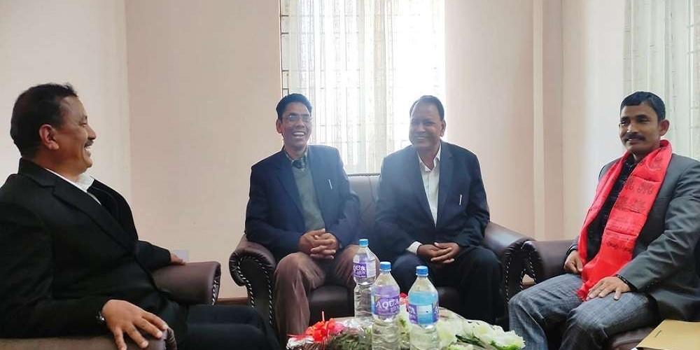 विप्लवले बढाए भेटघाट, एकैदिन बादल र वलीसँग छलफल