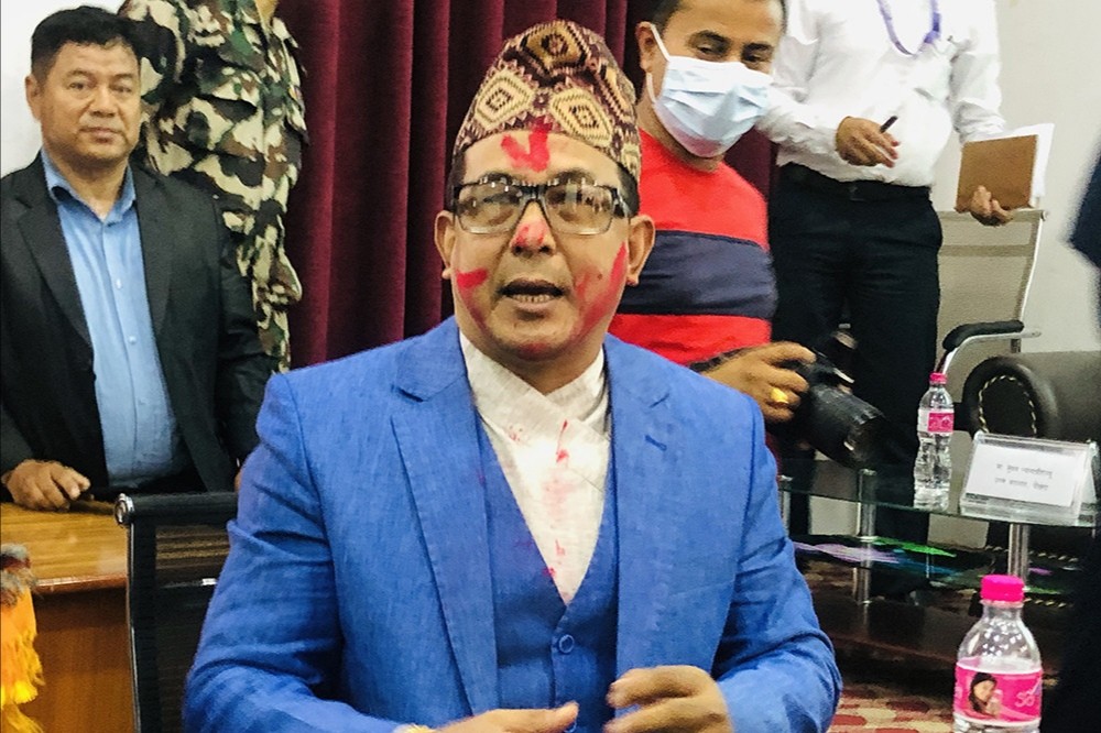 मन्त्रीले नै घोषणा गरे गण्डकी प्रदेशमा गुरुङको सरकार ढल्छ !