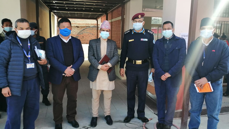 ललितपुरका विभिन्न ठाउँमा स्थानीय प्रशासनको अनुगमन