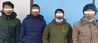 नक्कली पीसीआर रिपोर्ट बनाउने चार जना प्रहरीको फन्दामा
