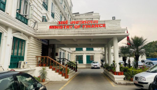 अब कर्मचारीले १५ दिनमै तलब पाउने
