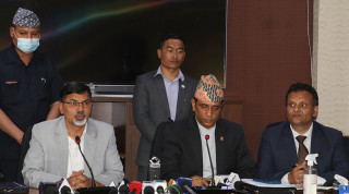 अर्थतन्त्रका समष्टिगत परिसूचकहरु सामान्य नै रहेको छ तर बाहिरी दबाब बढि भयो : अर्थमन्त्री