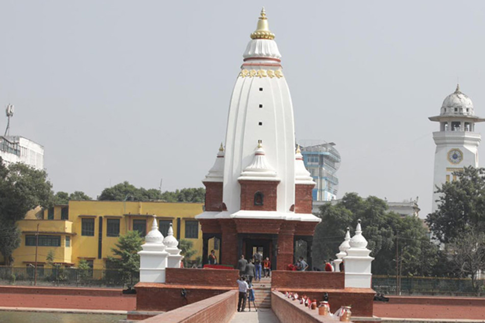 वर्षमा एकपटक मात्र खुल्ने बालगोपालेश्वर मन्दिर बिहानैदेखि खुला