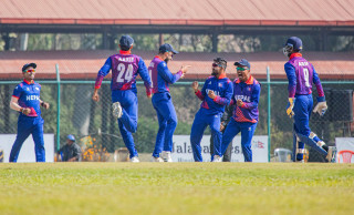 नेपालले यूएईलाई दियो २४९ रनको लक्ष्य