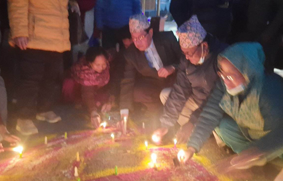 माओवादी केन्द्र ललितपुरले दीप प्रज्वलन गरेर मनायो २८ औं जनयुद्ध दिवस