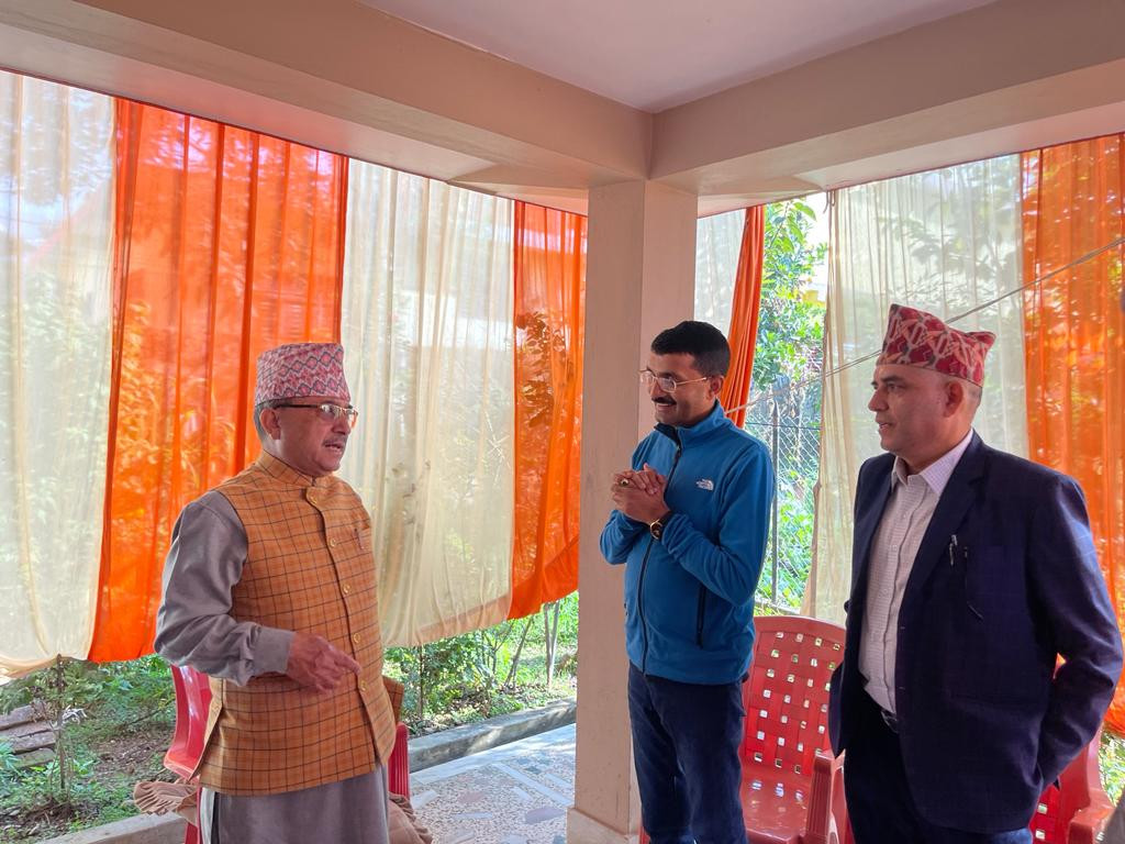 एनआरएन अध्यक्ष शर्मासहितको टोलीले उपप्रधानमन्त्री खड्कालाई भेट्यो