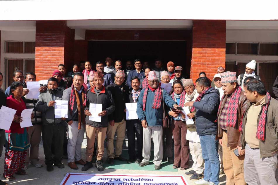 ललितपुरको महाँकालमा भूमिहिनलाई निस्सा वितरण