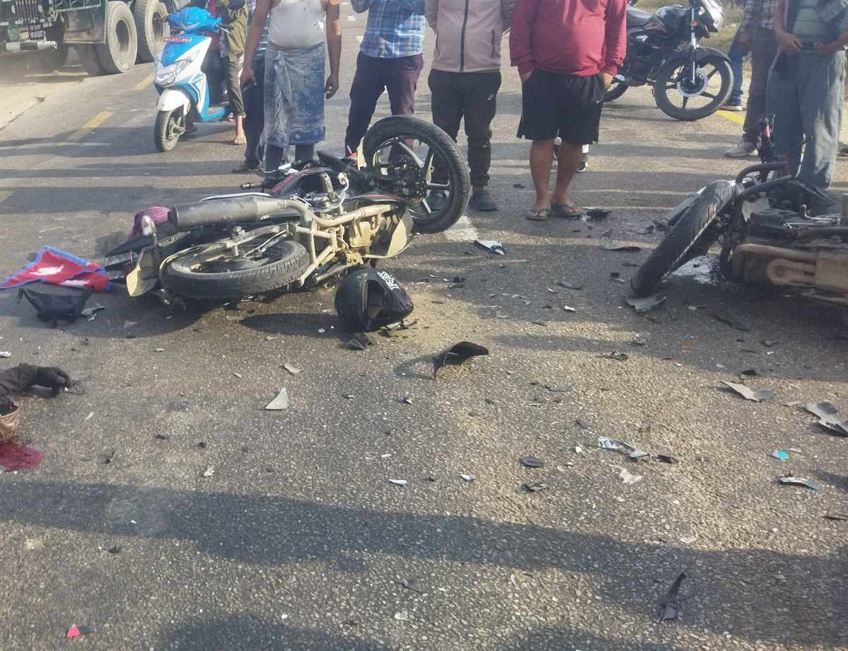 बाराको निजगढमा मोटरसाइकल एकापसमा ठोक्किदा दुईको मृत्यु, एक घाइते