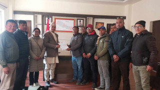 सुमेरुका तीन सय ५३ बचतकर्ताले गरे जिल्ला प्रशासन कार्यालय र प्रहरी कार्यालयमा दिए जाहेरी