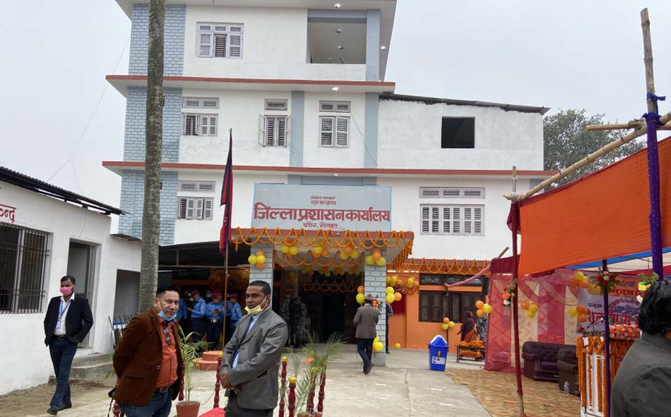 मूर्ति सेलाउने विषयमा झडप भएपछि रौतहटको ईशनाथमा कर्फ्यु
