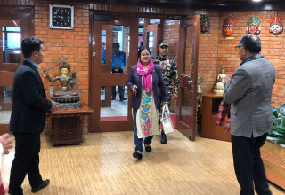 महिला, बालबालिका मन्त्री स्वदेश फिर्ता