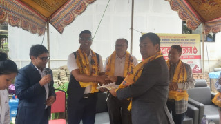 बज्रबाराही अस्पतालको सेवामा उत्कृष्टताका लागि जोड दिएका छौँ – नगरप्रमुख महर्जन