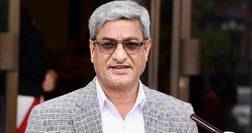 गृहमन्त्री रमेश लेखकले दिए राजीनामा