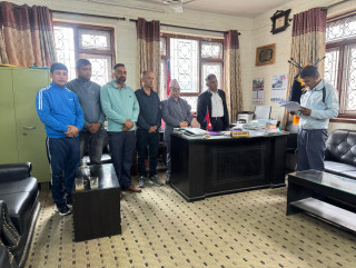 सरकारी विज्ञापन नीतिविरुद्ध पत्रकार महासंघ ललितपुरको आपत्ति, स्थानीय तहलाई ज्ञापनपत्र